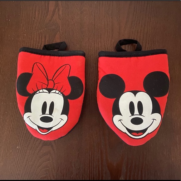 Disney Other - Disney pot holders